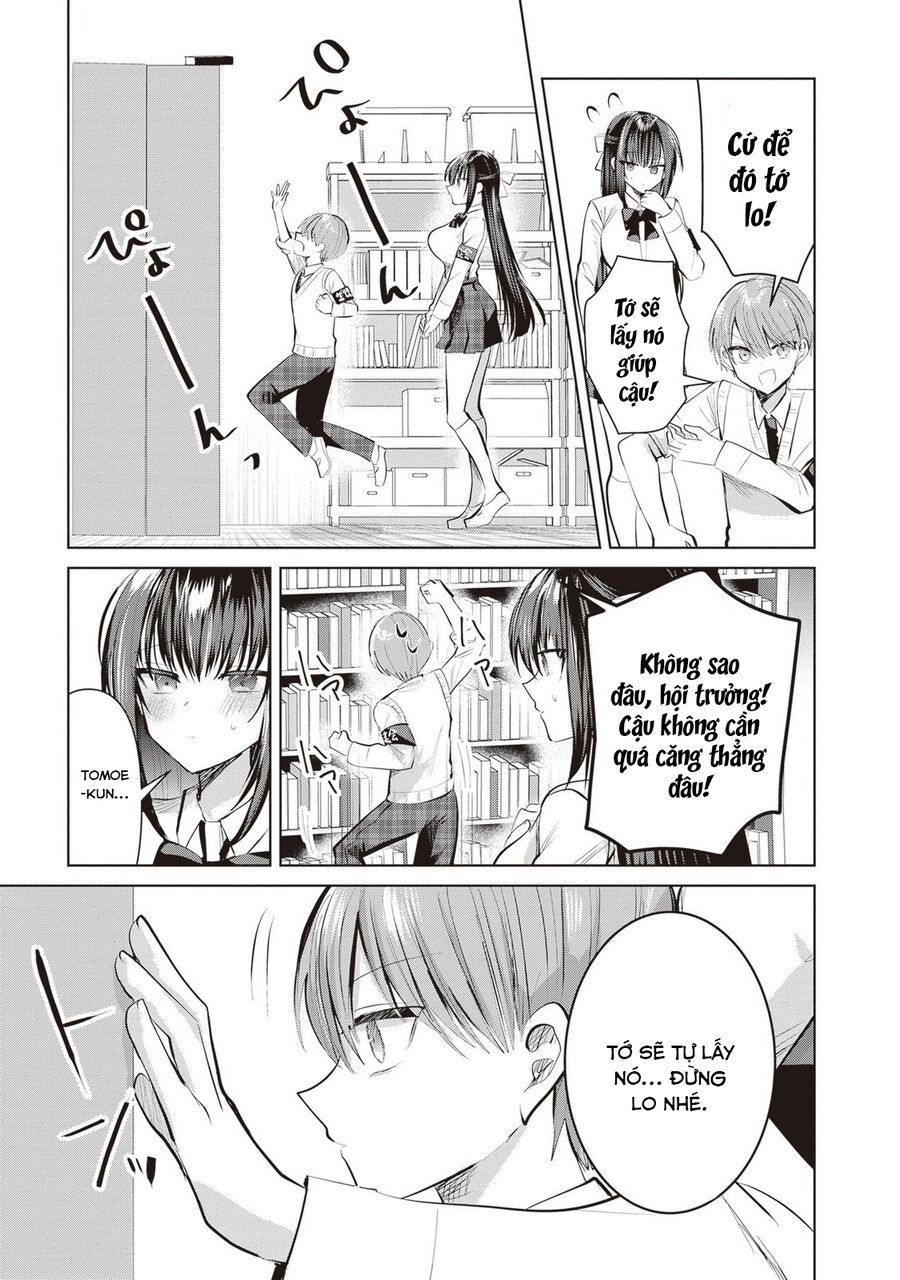 Kotowarenai Kaichou Wa Tomoe-Kun Ni Dake Shite Agetai Chapter 10 - Trang 2