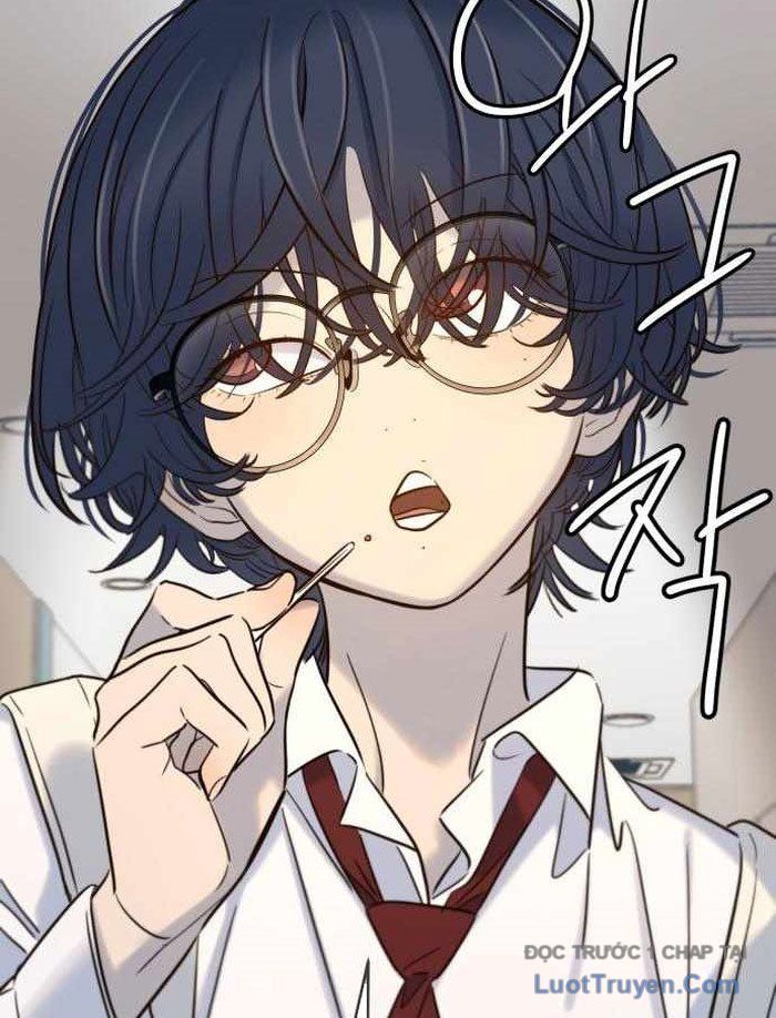 Mọi Người Đều Yêu Cô Ấy Chapter 32 - Trang 2