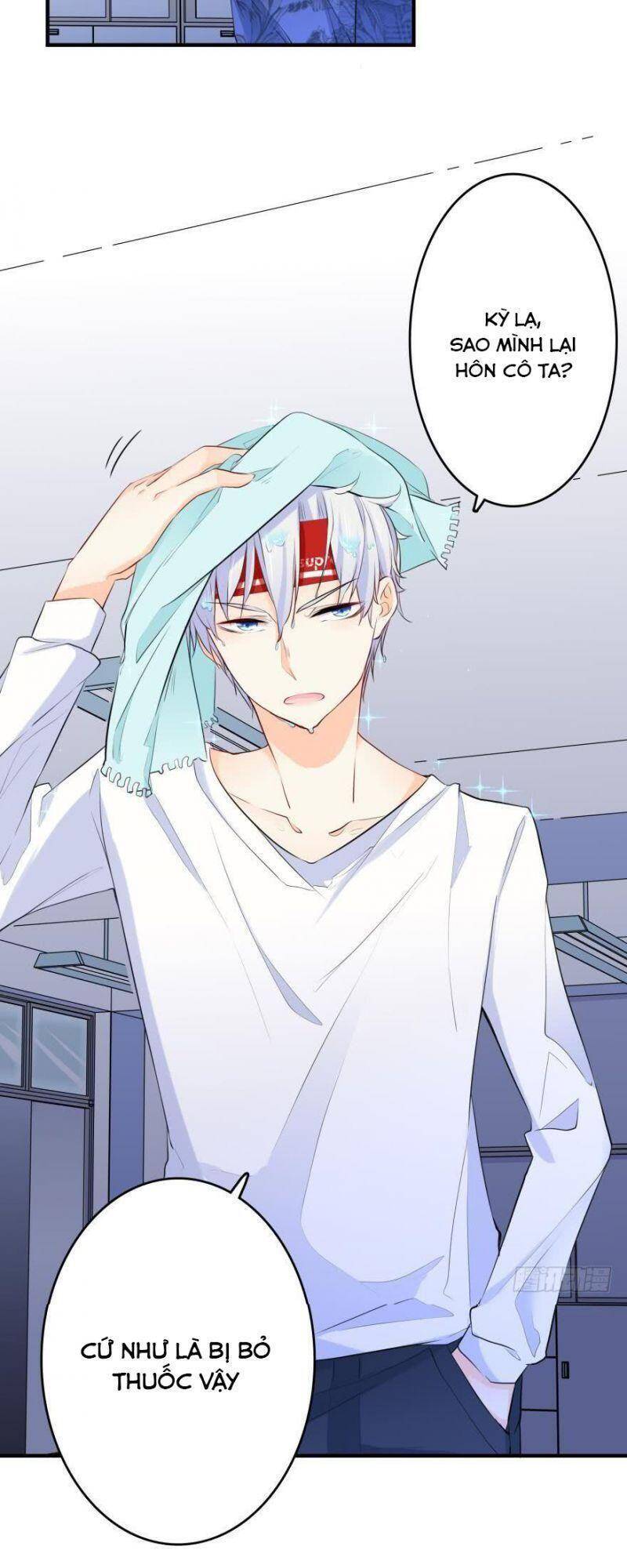 Nhân Ngư Học Trưởng, Đừng Ôm Ta! Chapter 4 - Trang 2