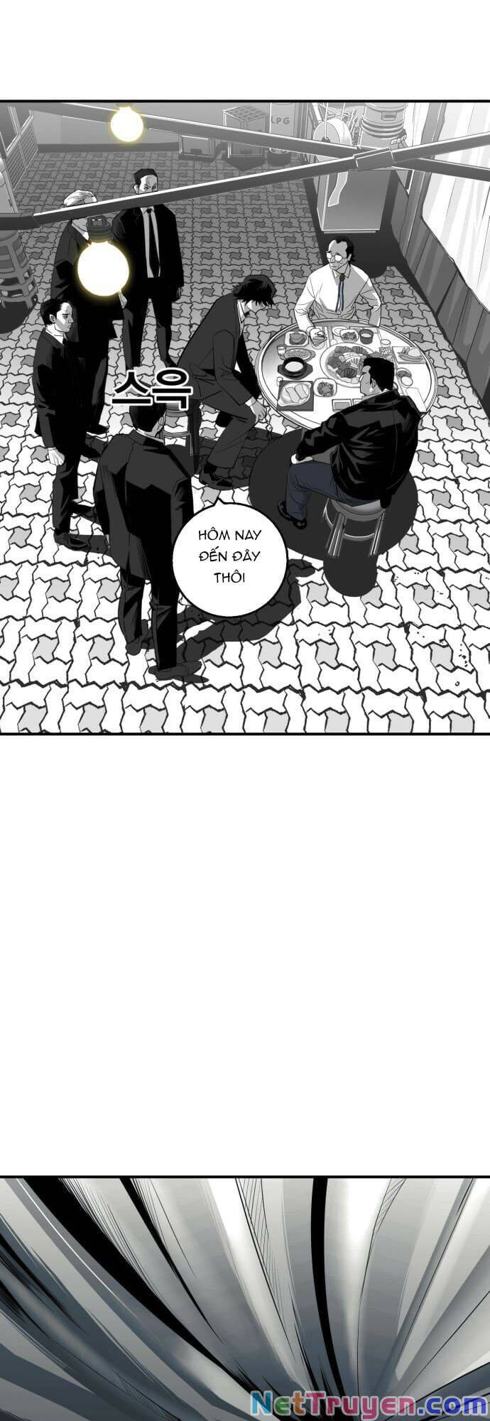 Quảng Trường Máu Chapter 20 - Trang 2