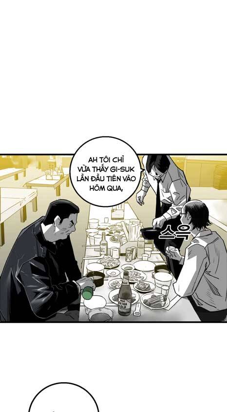 Quảng Trường Máu Chapter 4 - Trang 2