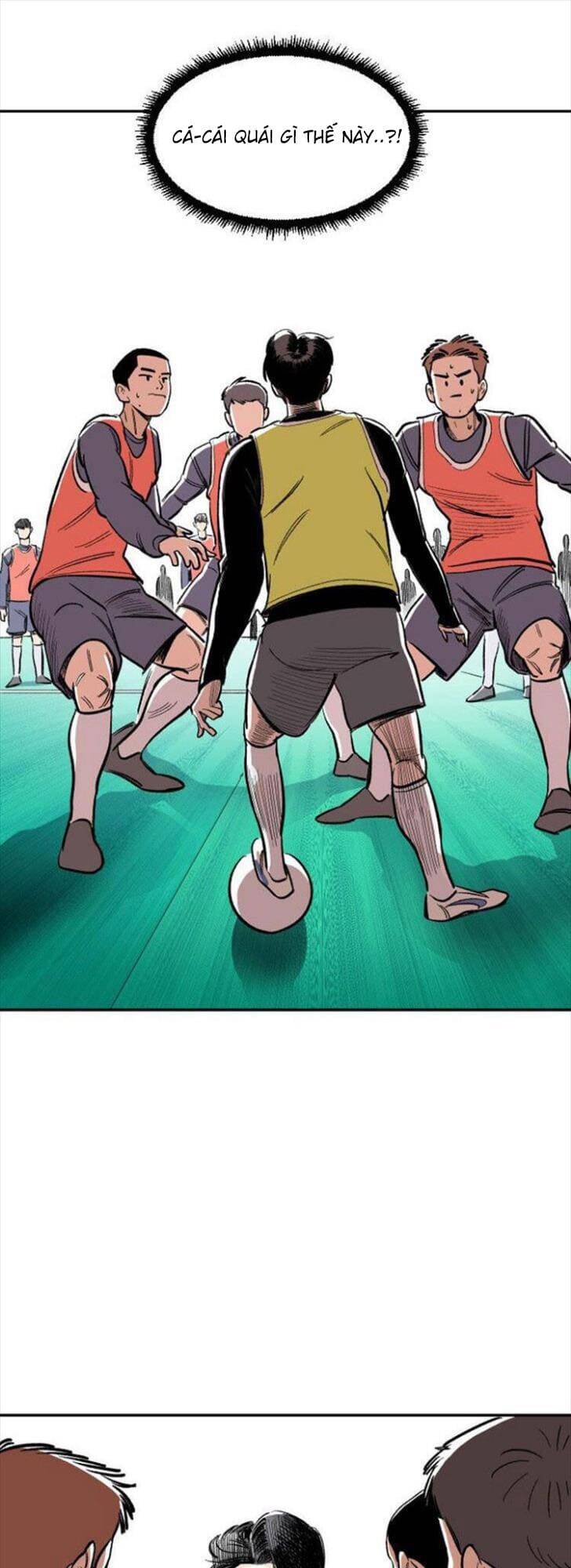 Sân Cỏ Chiến Kí Chapter 4 - Trang 2